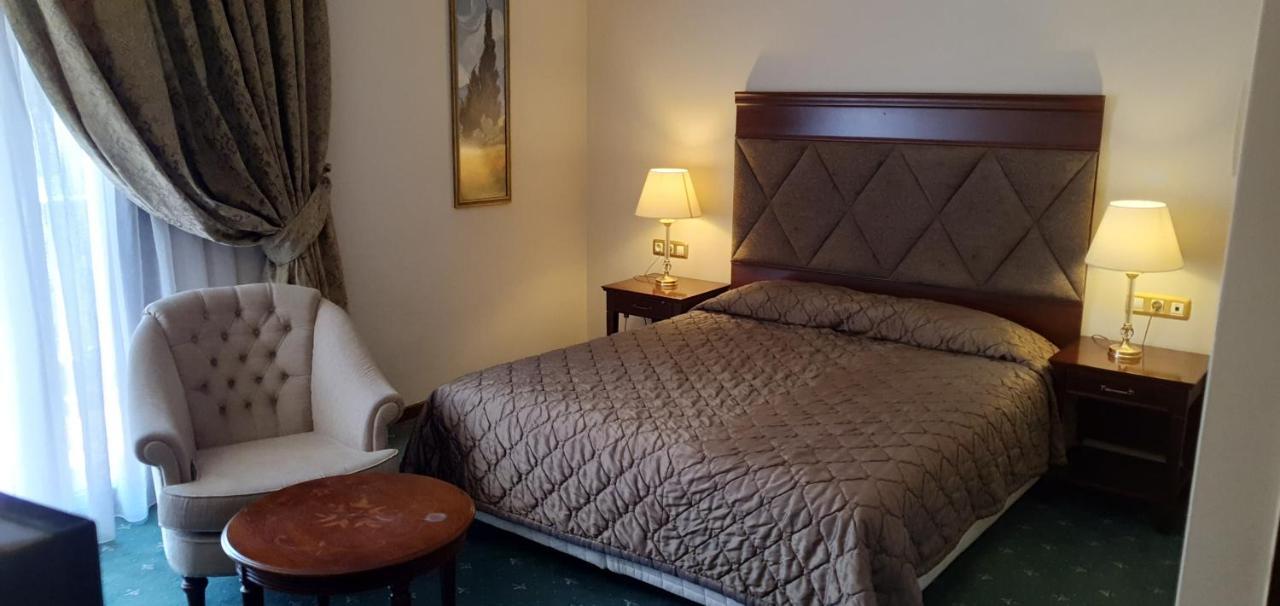Aeton Melathron Hotel Trikala  Ngoại thất bức ảnh