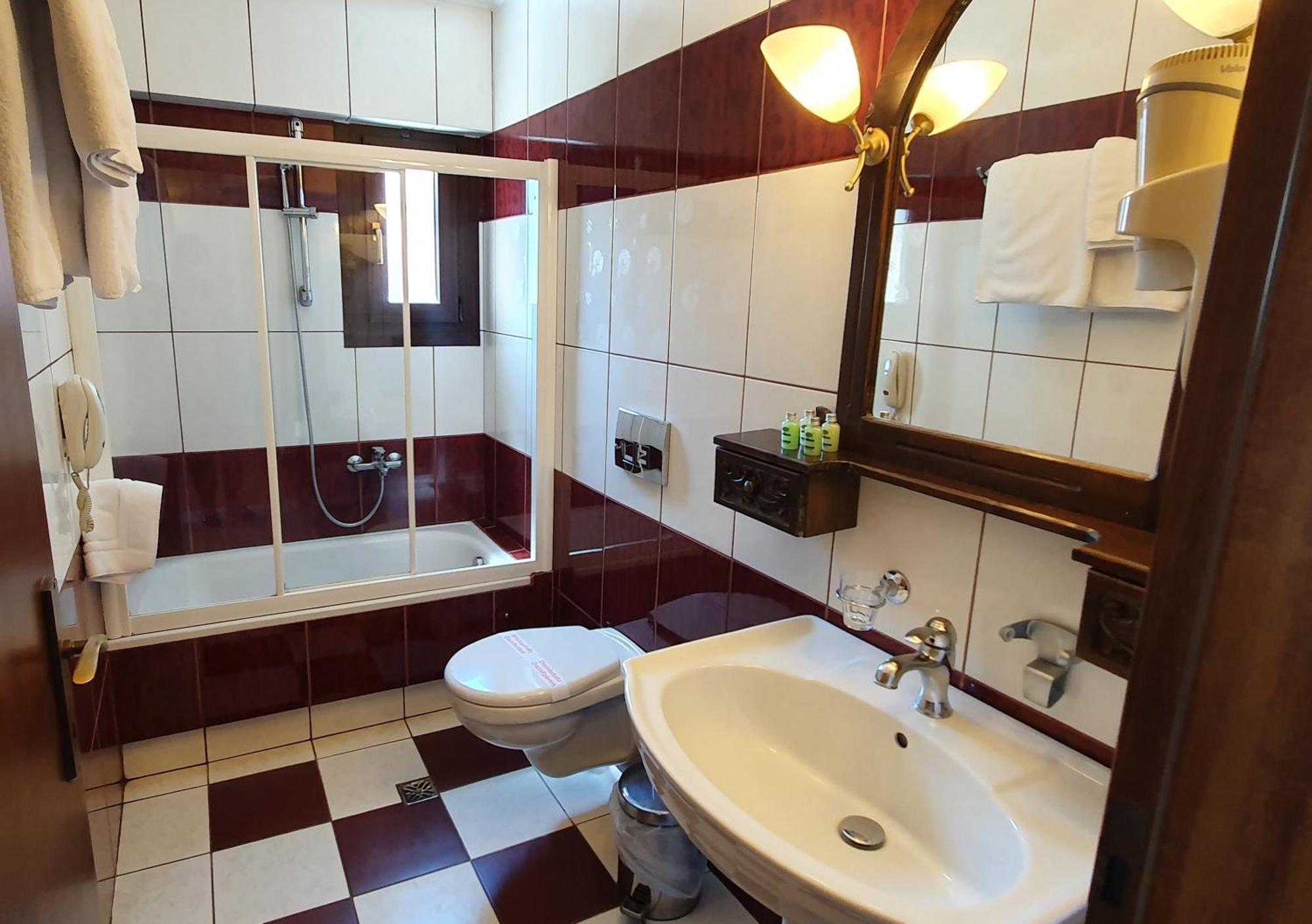 Aeton Melathron Hotel Trikala  Phòng bức ảnh